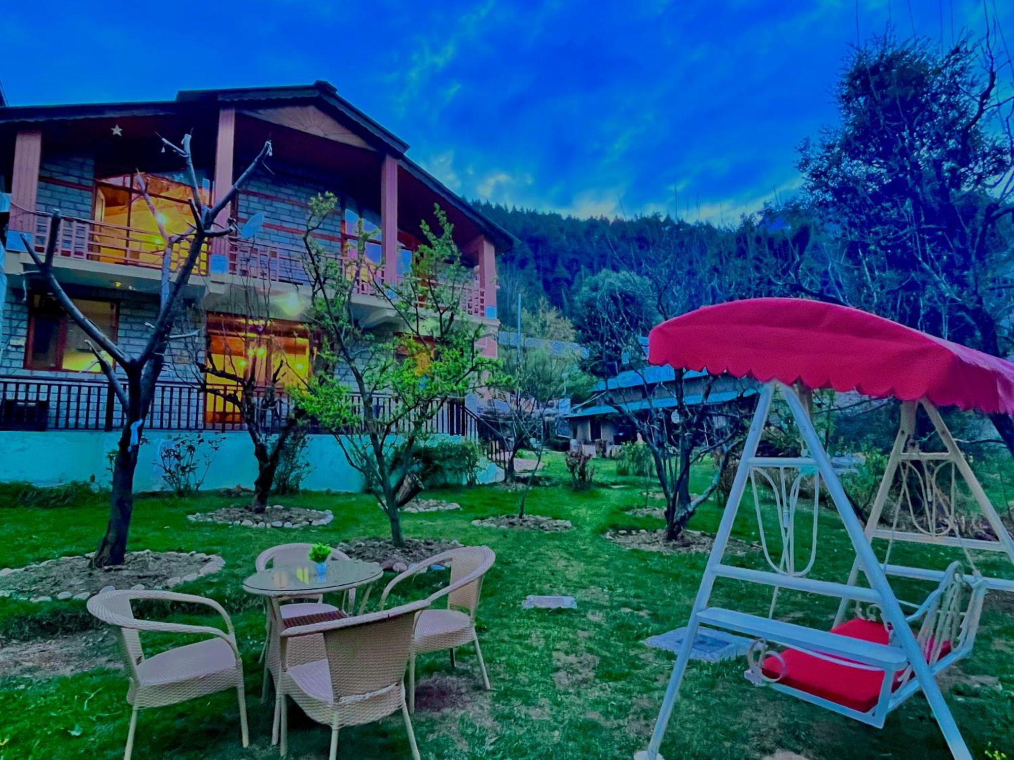 The Manu Emerald # Farmhouse # Top Selling Cottage In Manali # Peaceful Heritage Cozy Stay # Lawn With Bonfire # Most Awarded 외부 사진