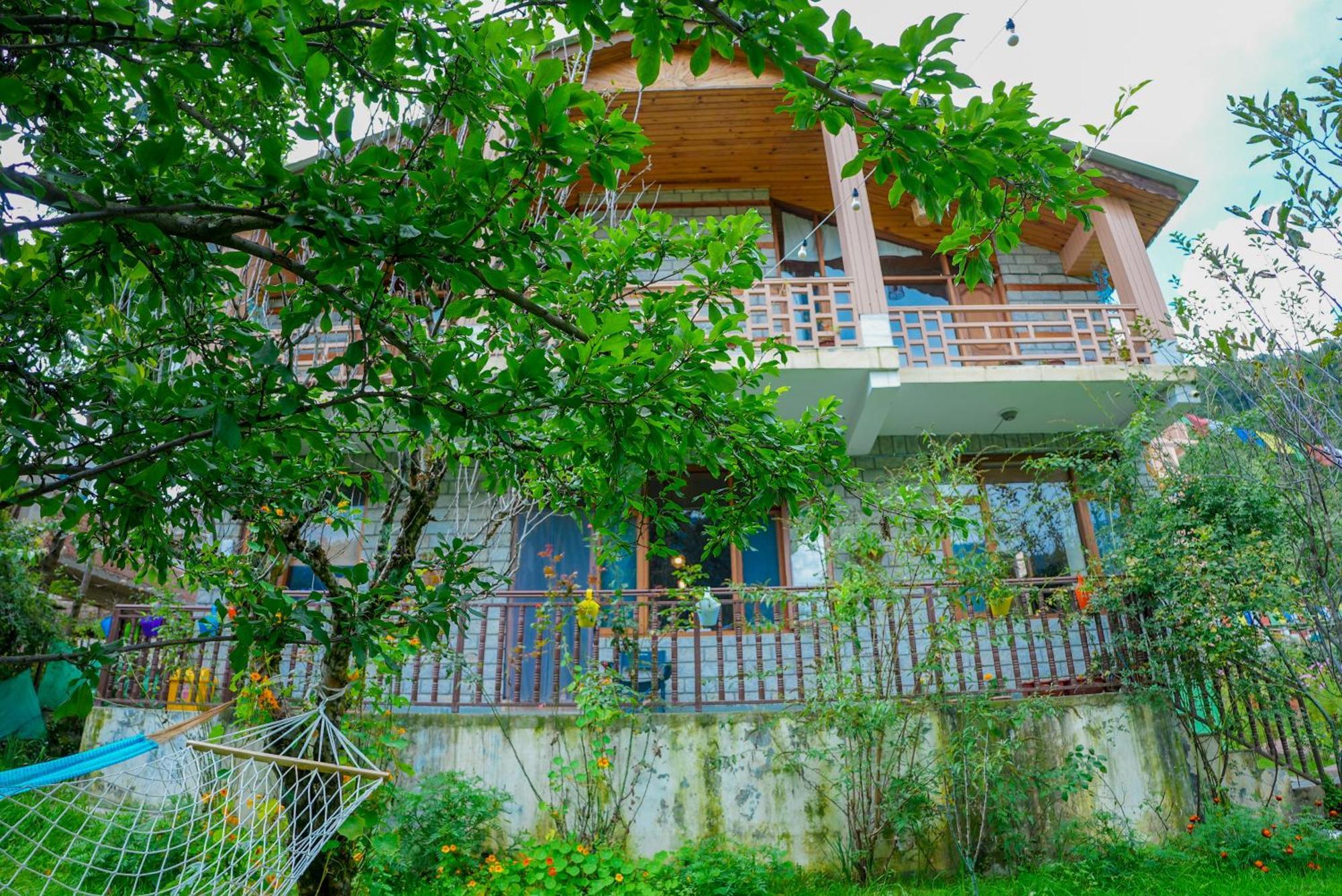 The Manu Emerald # Farmhouse # Top Selling Cottage In Manali # Peaceful Heritage Cozy Stay # Lawn With Bonfire # Most Awarded 외부 사진