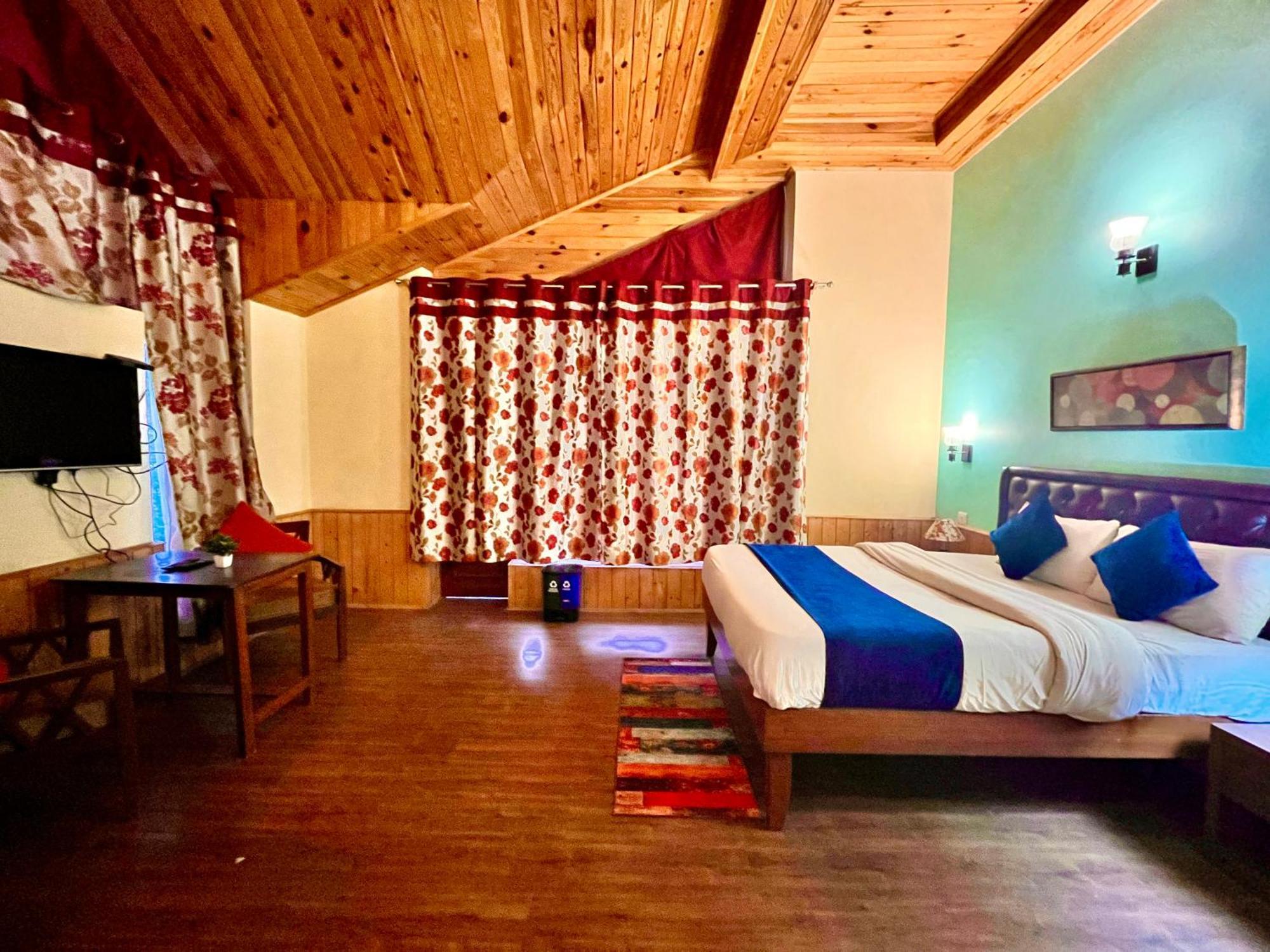 The Manu Emerald # Farmhouse # Top Selling Cottage In Manali # Peaceful Heritage Cozy Stay # Lawn With Bonfire # Most Awarded 외부 사진