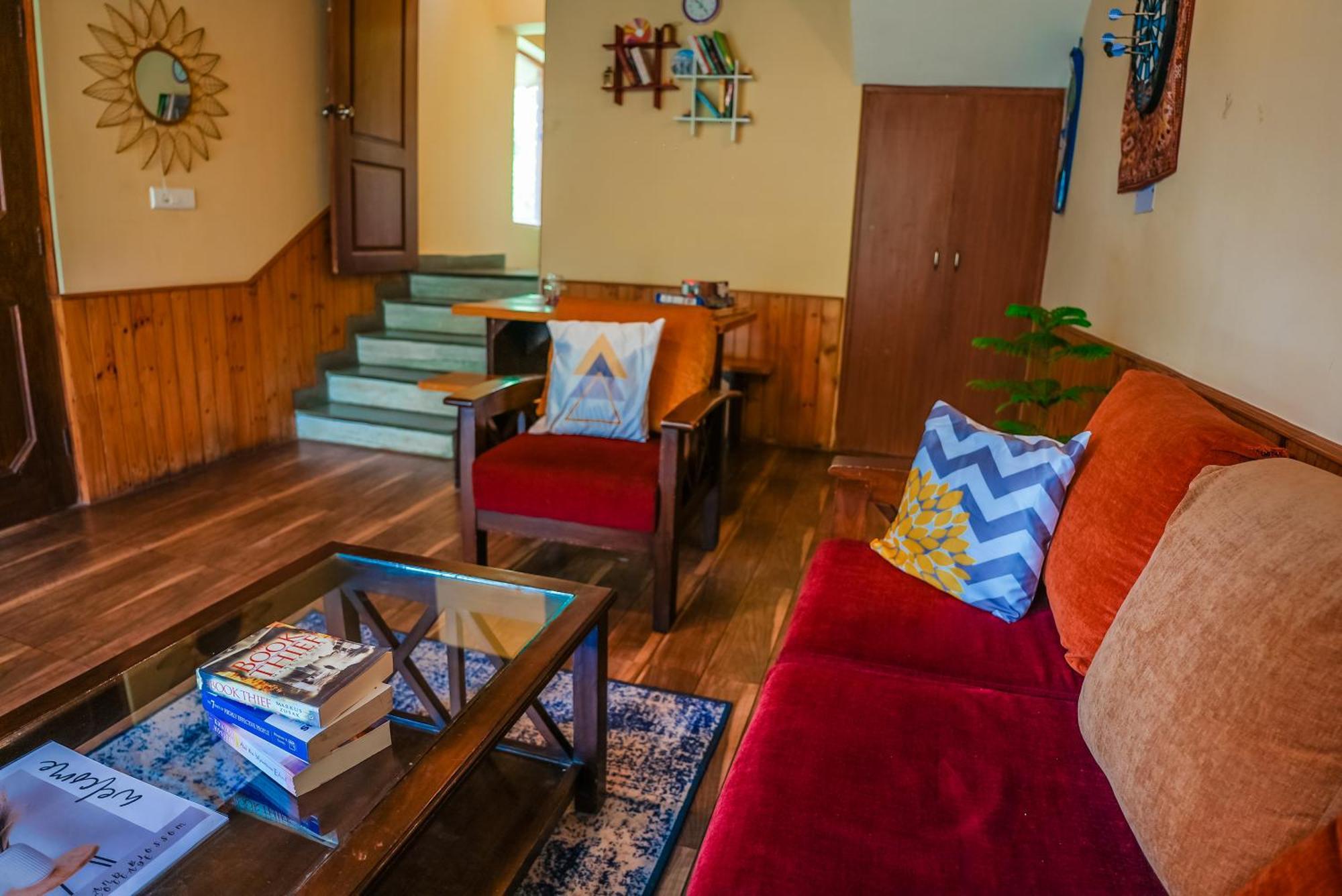The Manu Emerald # Farmhouse # Top Selling Cottage In Manali # Peaceful Heritage Cozy Stay # Lawn With Bonfire # Most Awarded 외부 사진
